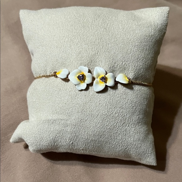 NWOT Kate Spade Precious Pansy adjustable gold tone bracelet - Picture 1 of 8